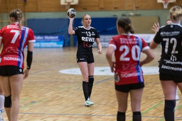 Bild 290 - wBJ SV Henstedt Ulzburg - HSG Holstein Kiel/Kronshagen : Ergebnis: 30:28